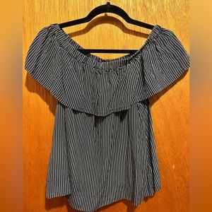 Womens Madewell off the shoulder blouse. Only worn once. Lightweight